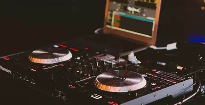 Revolutionize Your Party with a Virtual DJ: Here’s How