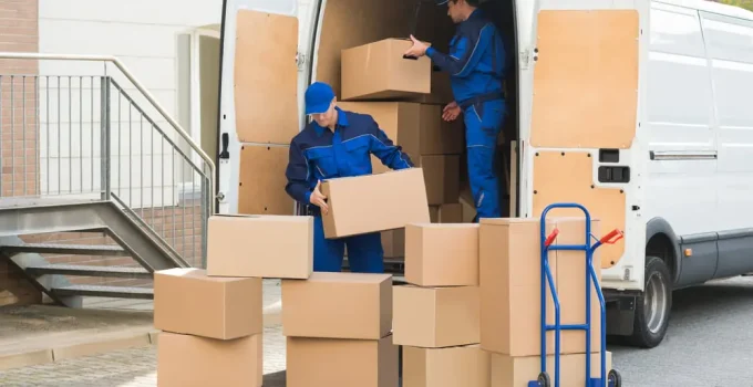 How to Choose the Right Moving Services in Toronto for Your Needs