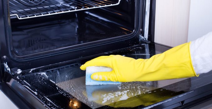 Common Mistakes to Avoid in Oven Cleaning Dubai